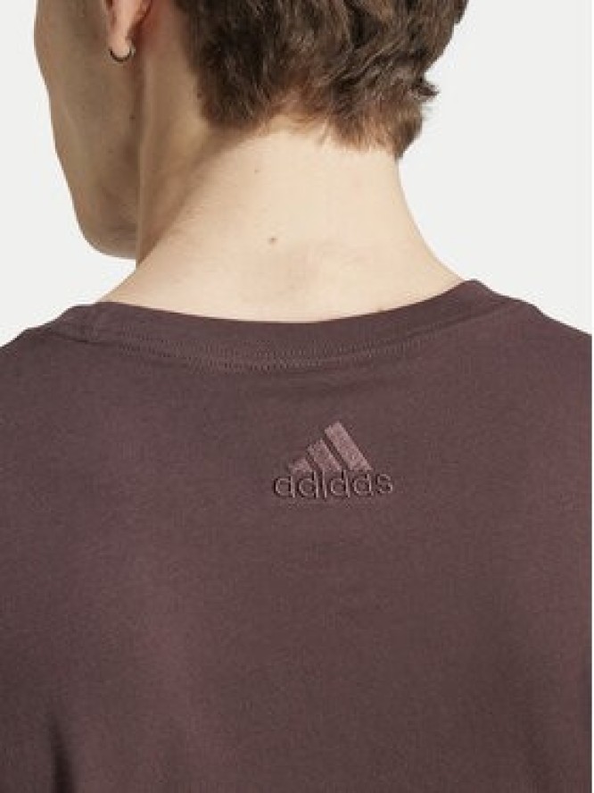 adidas T-Shirt Essentials Linear Logo IZ4768 Brązowy Regular Fit