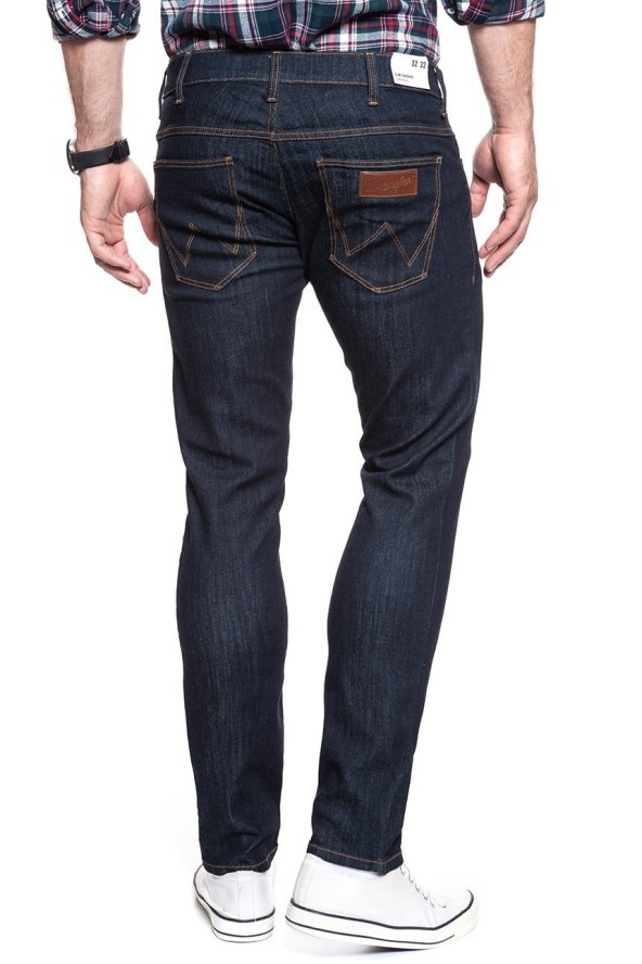 WRANGLER LARSTON MĘSKIE SPODNIE JEANSOWE JEANSY DARK RINSE W18SP690A