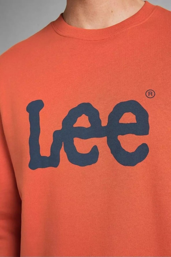 LEE BASIC CREW LOGO SWS MĘSKA BLUZA BEZ KAPTURA LOGO BURNT OCHRE L80XTJBH