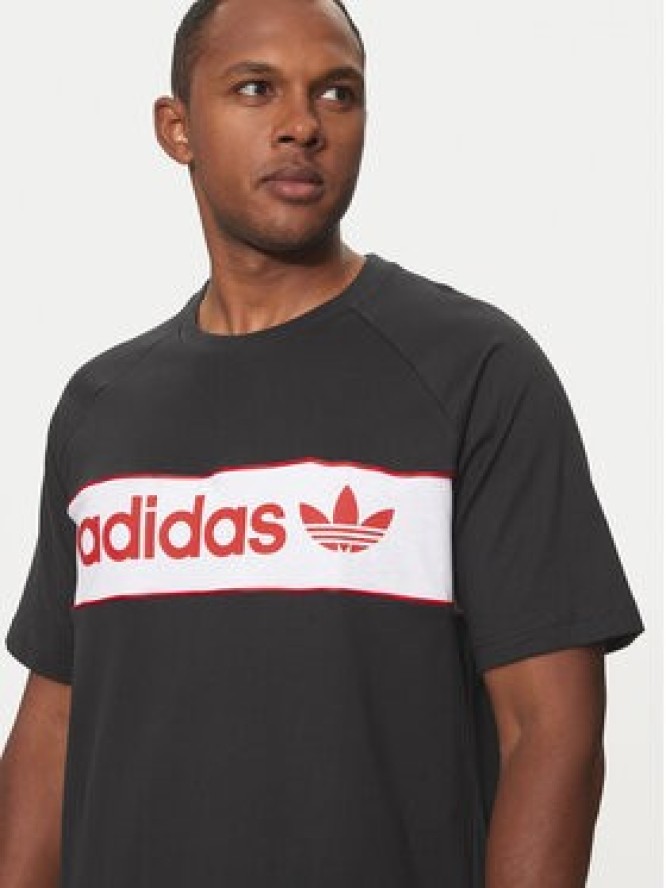 adidas T-Shirt Archive IS1404 Czarny Regular Fit