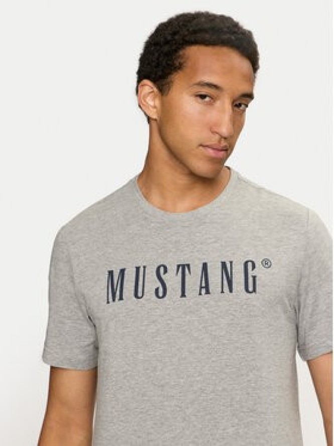 Mustang T-Shirt Austin 1014695 Szary Regular Fit
