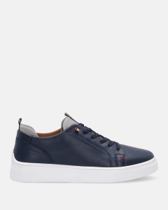 KLASYCZNE SNEAKERSY MĘSKIE W KOLORZE GRANATOWYM 24064 1005 NAVY