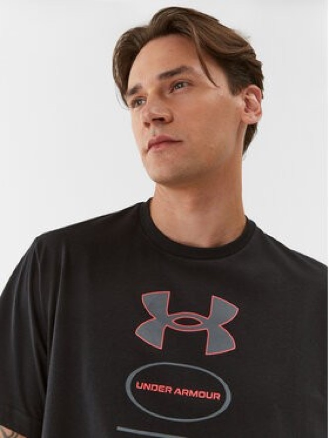 Under Armour T-Shirt Ua Core Novelty Graphic Ss 1380957 Czarny Loose Fit