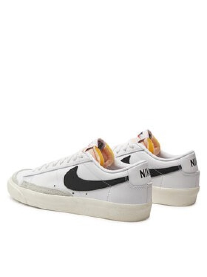 Nike Sneakersy Blazer Low '77 Vntg DA6364 101 Biały