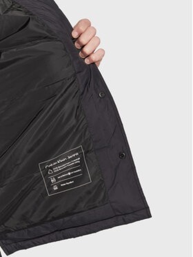 Calvin Klein Jeans Kurtka puchowa J30J322218 Czarny Regular Fit