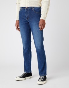 MĘSKIE SPODNIE JEANSOWE WRANGLER TEXAS SLIM BLUE SILK W12SAO67S