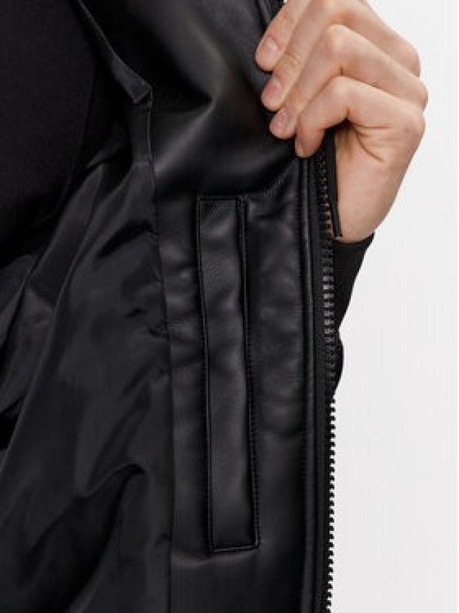 Calvin Klein Jeans Kurtka z imitacji skóry J30J324597 Czarny Regular Fit