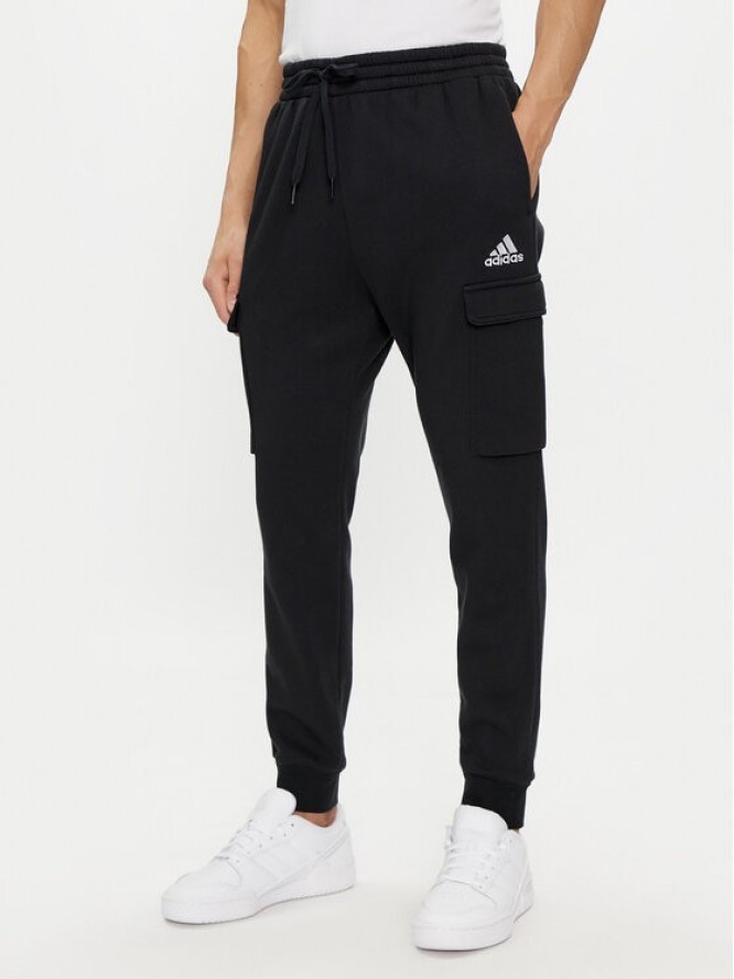 adidas Spodnie dresowe Essentials Fleece Regular Tapered Cargo Joggers HL2226 Czarny Regular Fit