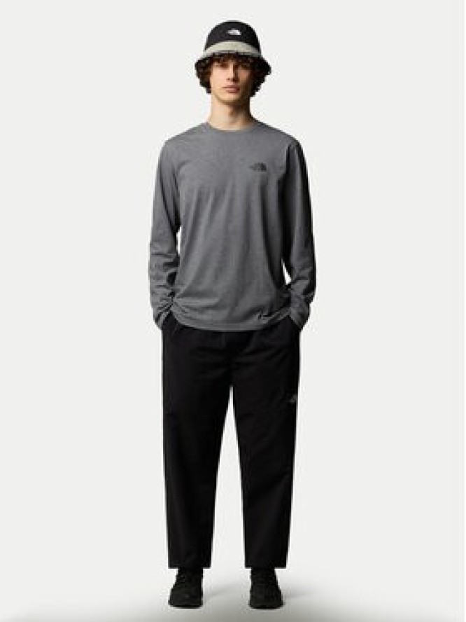 The North Face Longsleeve Simple Dome NF0A87QN Szary Regular Fit