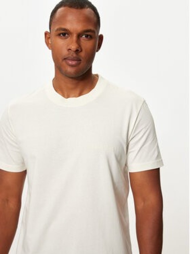 Calvin Klein Jeans T-Shirt Institutional J30J326402 Écru Regular Fit