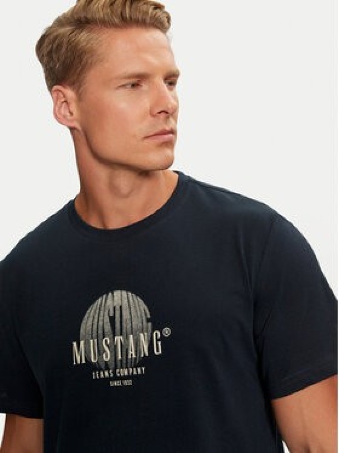 Mustang T-Shirt Austin 1015646 Granatowy Regular Fit