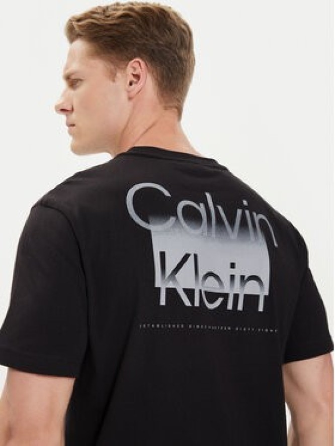 Calvin Klein T-Shirt Enlarged Back Logo K10K113106 Czarny Regular Fit