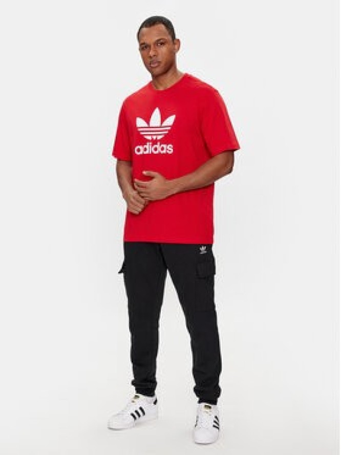 adidas T-Shirt adicolor Trefoil IR8009 Czerwony Regular Fit