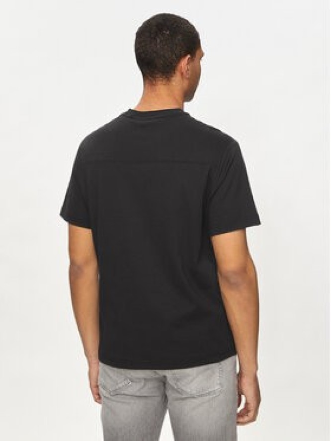 Calvin Klein T-Shirt Shadow Embosed Logo K10K113105 Czarny Regular Fit