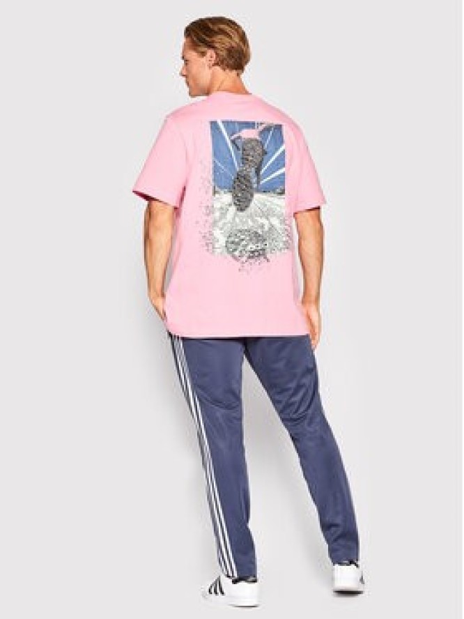 adidas T-Shirt Adventure Trail HK4994 Różowy Relaxed Fit