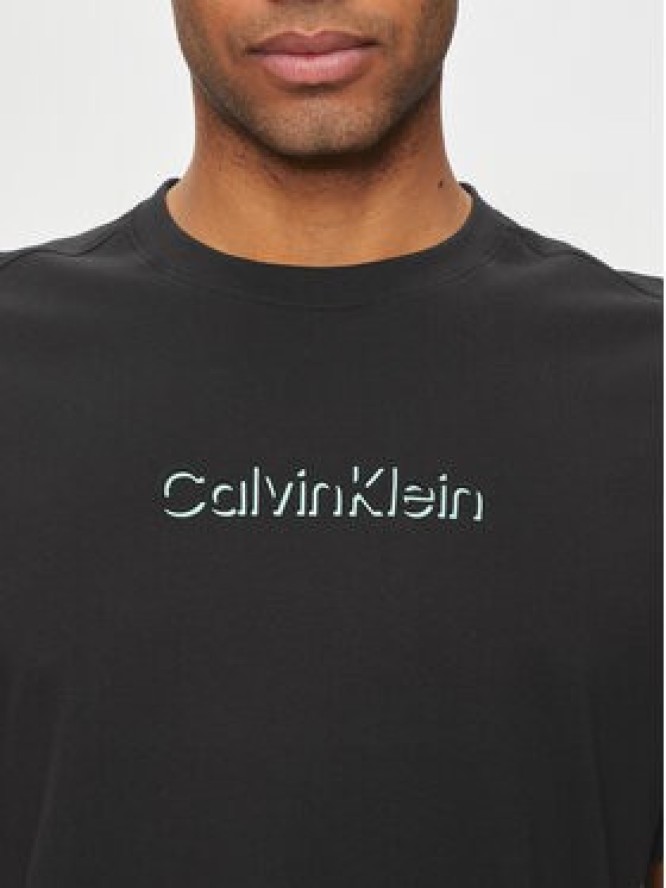 Calvin Klein T-Shirt Shadow Embosed Logo K10K113105 Czarny Regular Fit