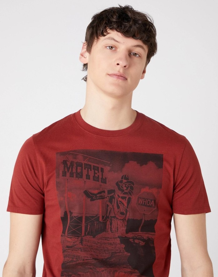 MĘSKI T-SHIRT WRANGLER SS MOTEL TEE RUSTY BROWN W7G3D3H11 112131829