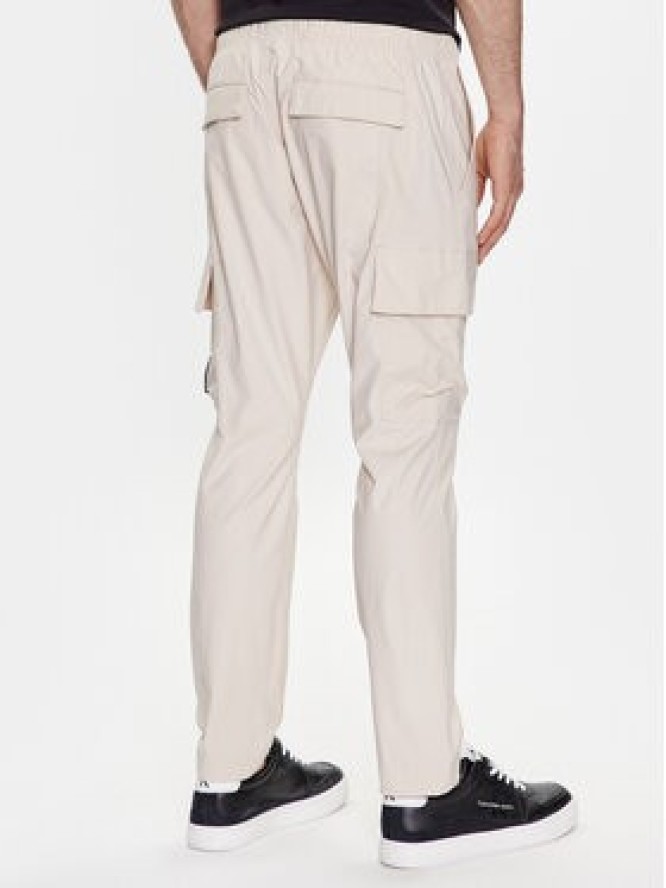 Calvin Klein Jeans Spodnie materiałowe J30J322922 Beżowy Skinny Fit