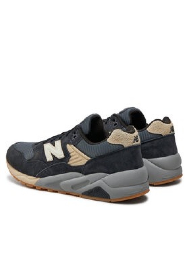 New Balance Sneakersy MT580ESC Czarny