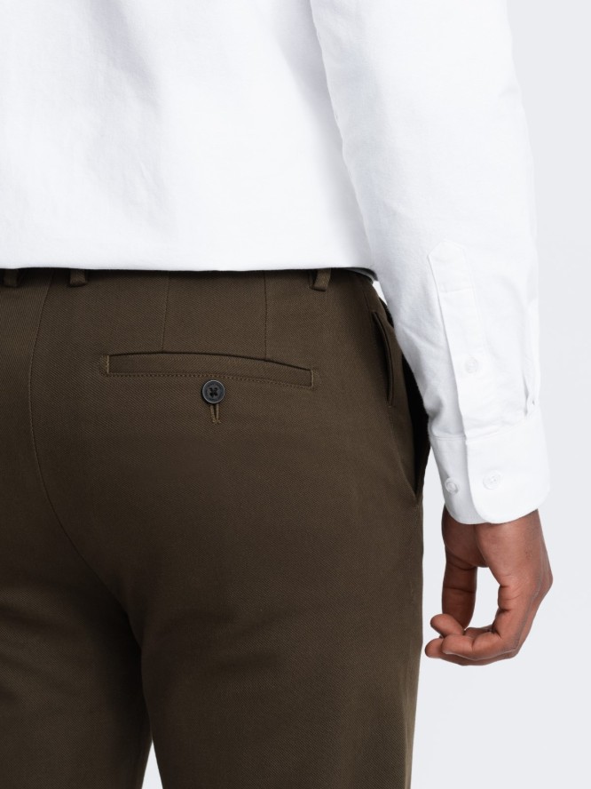 Spodnie męskie chino SLIM FIT z delikatną teksturą - ciemnooliwkowe V4 OM-PACP-0190 - XXL