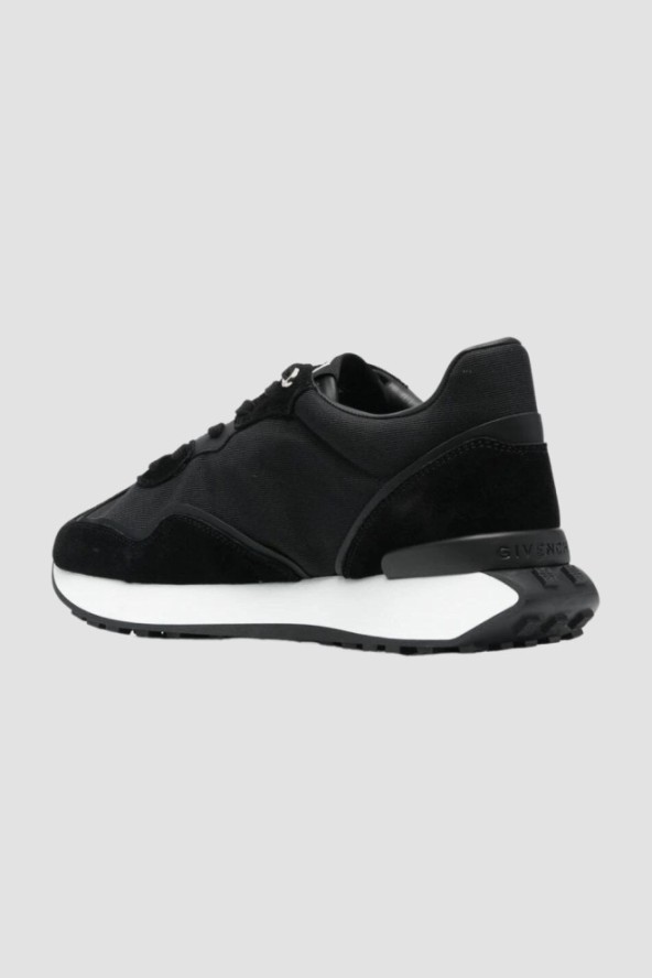 GIVENCHY Czarne sneakersy GIV RUNNER LIGHT