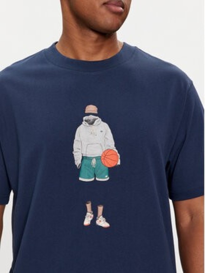New Balance T-Shirt Basketball Style MT41578 Granatowy Relaxed Fit