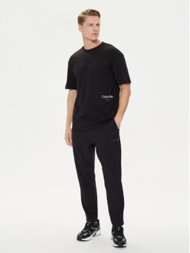 Calvin Klein T-Shirt Off Placement K10K113102 Czarny Regular Fit