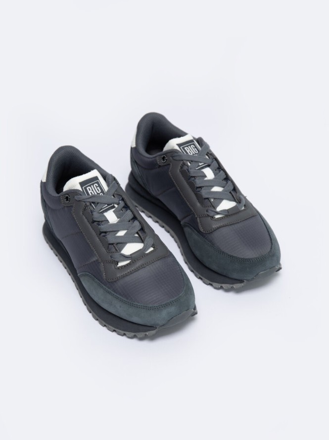 Sneakersy męskie z zamszowymi wstawkami ciemnoszare NN174326 903