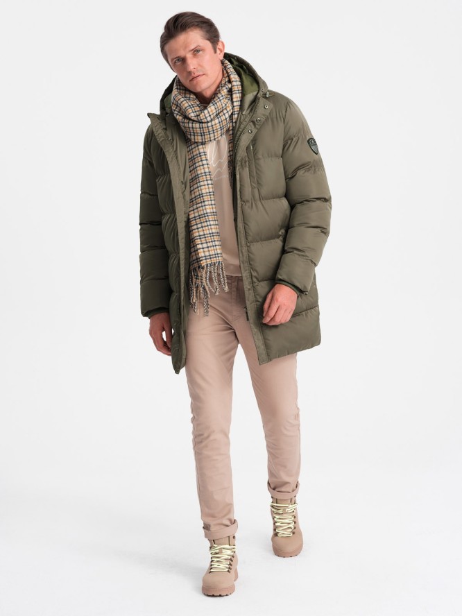 Długa zimowa kurtka męska pikowana o satynowym wykończeniu - khaki V1 OM-JALJ-0147 - XXL