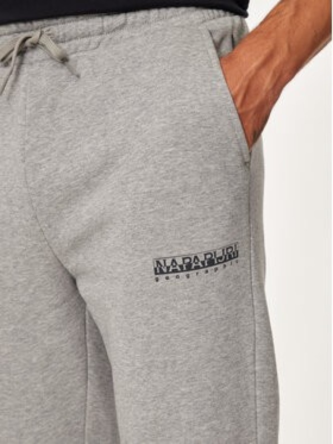 Napapijri Spodnie dresowe M-box Logo NP0A4I32 Szary Regular Fit