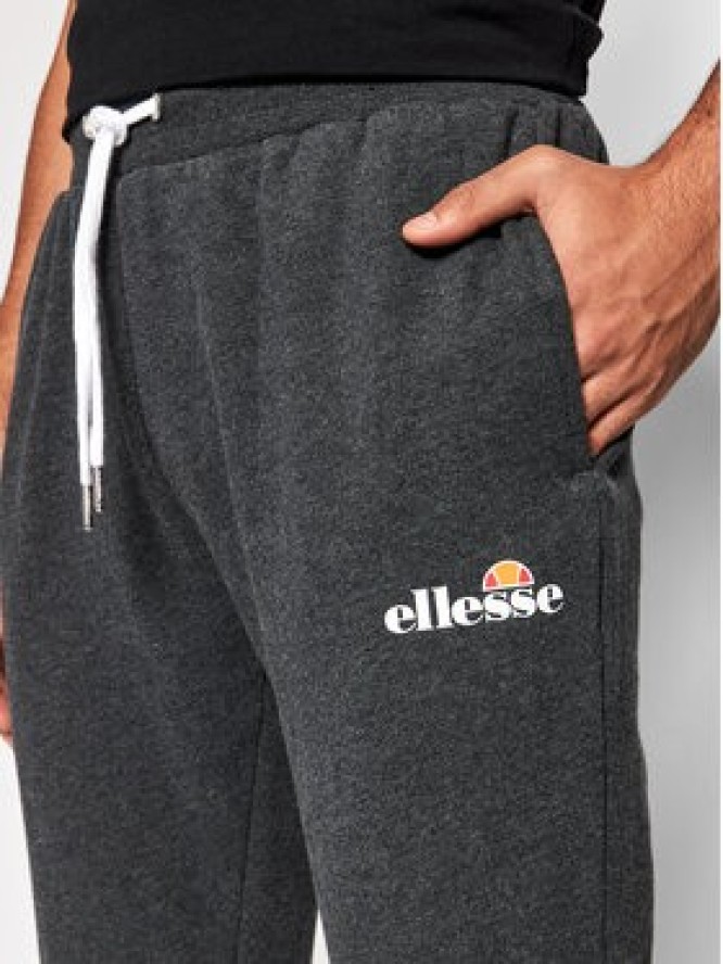 Ellesse Spodnie dresowe Granite SHK12643 Szary Regular Fit