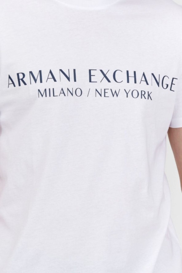 ARMANI EXCHANGE Biały t-shirt męski z aplikacją z logo