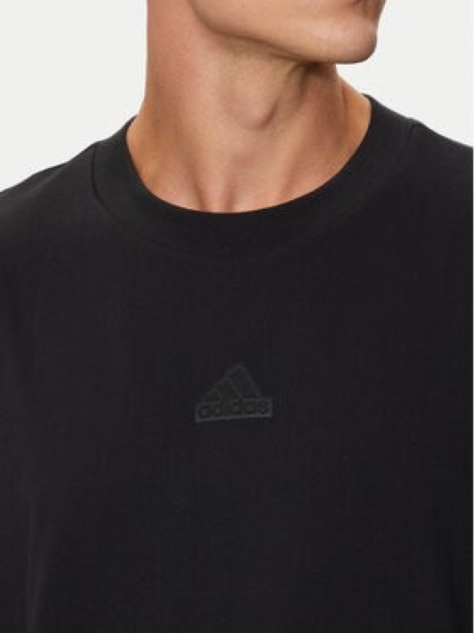 adidas T-Shirt Brand Love IW3539 Czarny Loose Fit