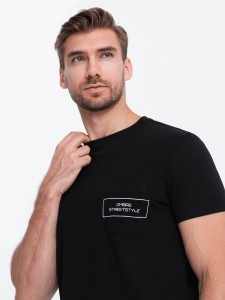 T-shirt męski bawełniany z nadrukiem na kieszonce - czarny V1 S1742 - L