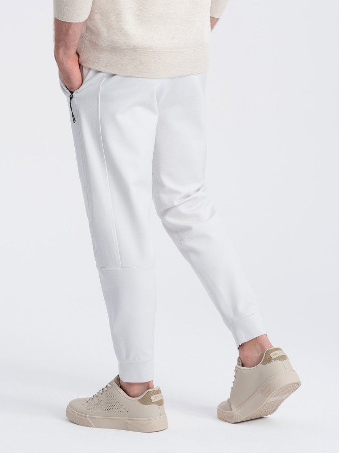 Męskie dresowe spodnie joggery na gumce z przeszyciami – białe V4 OM-PASK-0142 - XXL