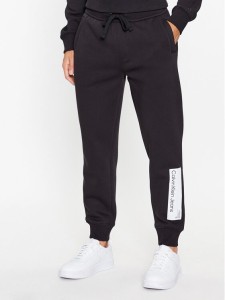 Calvin Klein Jeans Spodnie dresowe J30J324053 Czarny Regular Fit