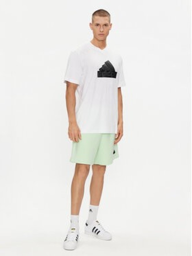 adidas T-Shirt IN1623 Biały Loose Fit