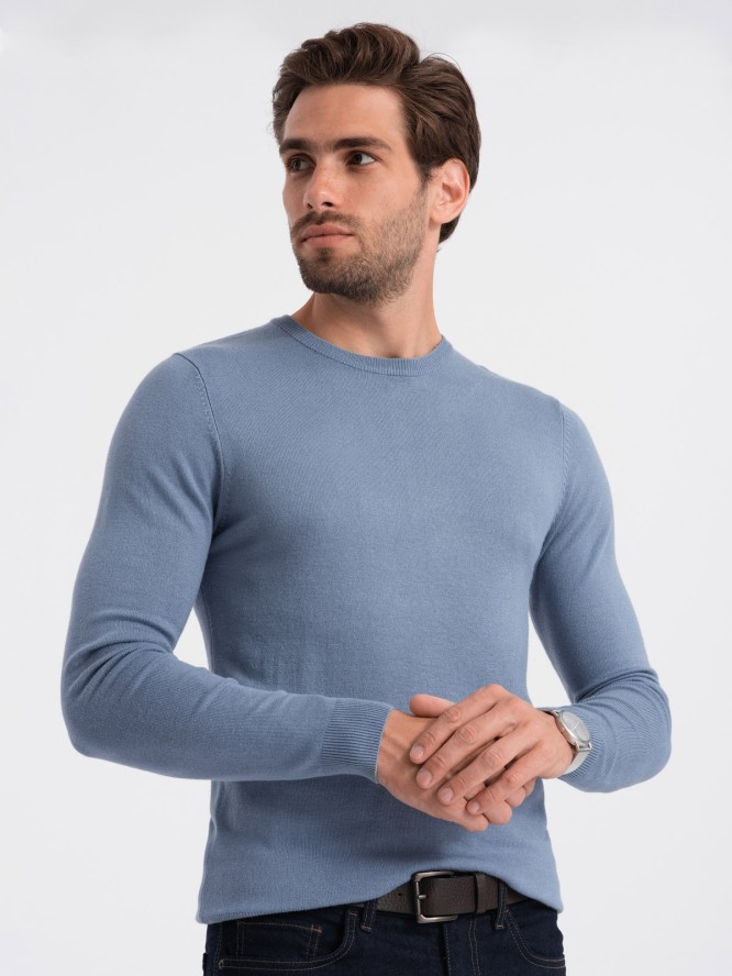 Sweter męski klasyczny z wiskozą BASIC z okrągłym dekoltem – błękitny V10 OM-SWBS-0106 - XXL