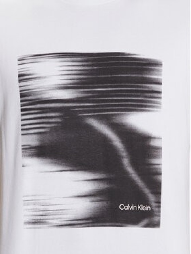 Calvin Klein T-Shirt Motion Graphic K10K111116 Biały Regular Fit