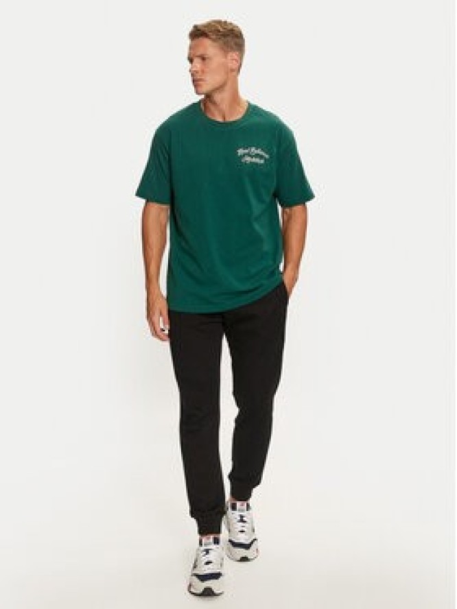 New Balance T-Shirt MT43556 Zielony Regular Fit