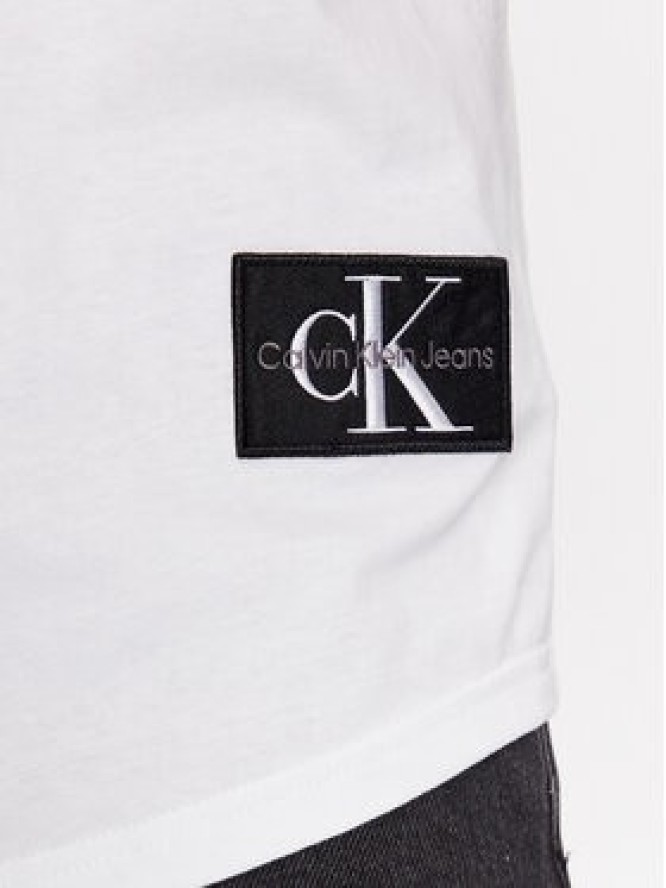 Calvin Klein Jeans T-Shirt J30J323482 Biały Regular Fit