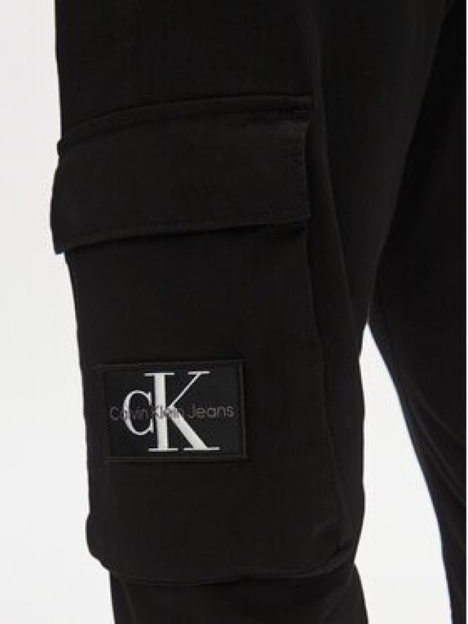 Calvin Klein Jeans Spodnie dresowe J30J324696 Czarny Skinny Fit