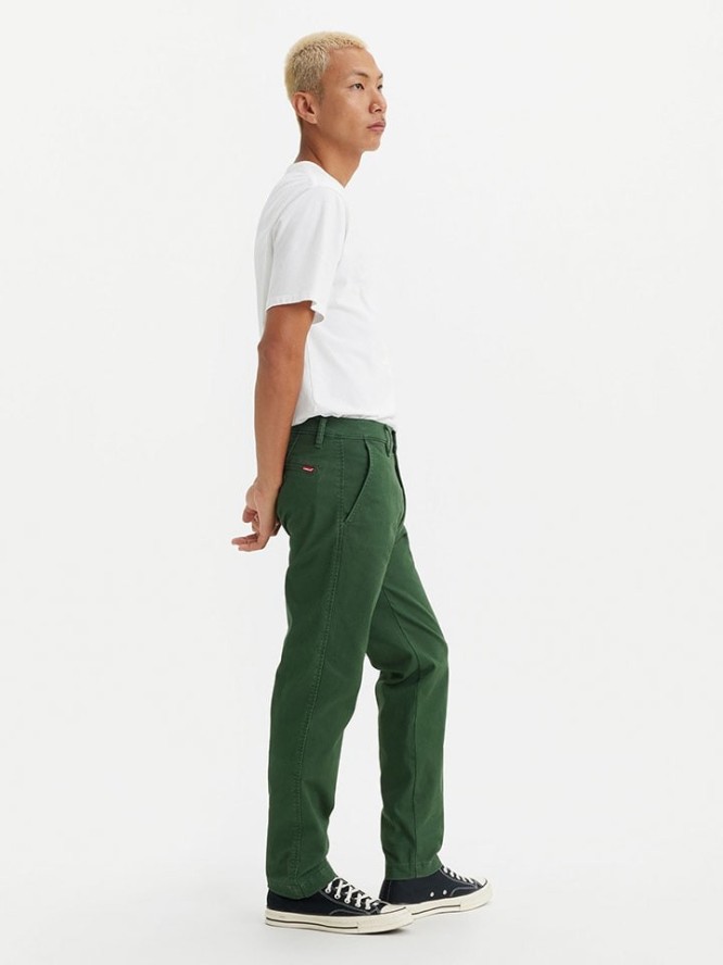 Levi's Spodnie chino w kolorze zielonym rozmiar: W30/L32