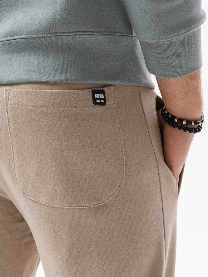 Spodnie męskie dresowe bez ściągacza na nogawce - beżowe V4 P946 - XXL