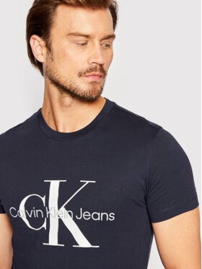 Calvin Klein Jeans T-Shirt J30J320935 Granatowy Slim Fit
