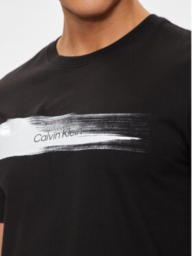 Calvin Klein T-Shirt Brush Logo K10K113113 Czarny Regular Fit