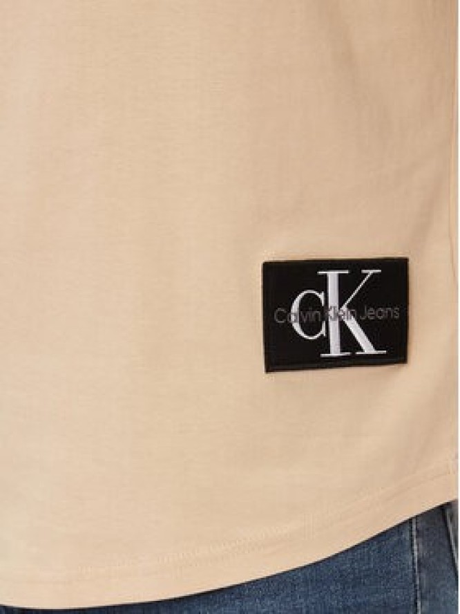 Calvin Klein Jeans T-Shirt J30J323482 Beżowy Regular Fit