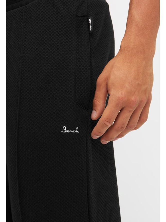 Bench Spodnie "Ostler" w kolorze czarnym rozmiar: 52