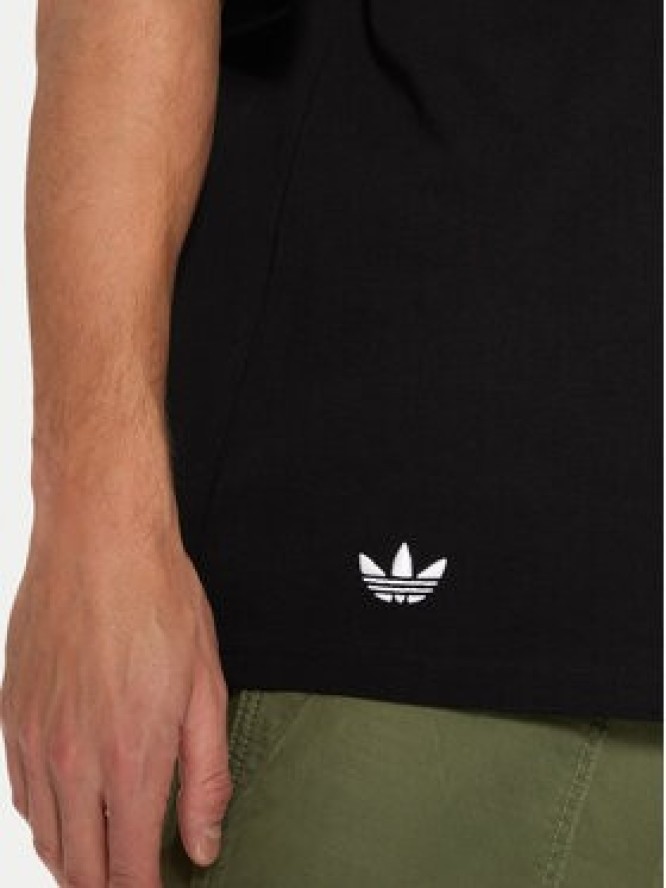 adidas T-Shirt Neuclassics JC9935 Czarny Regular Fit