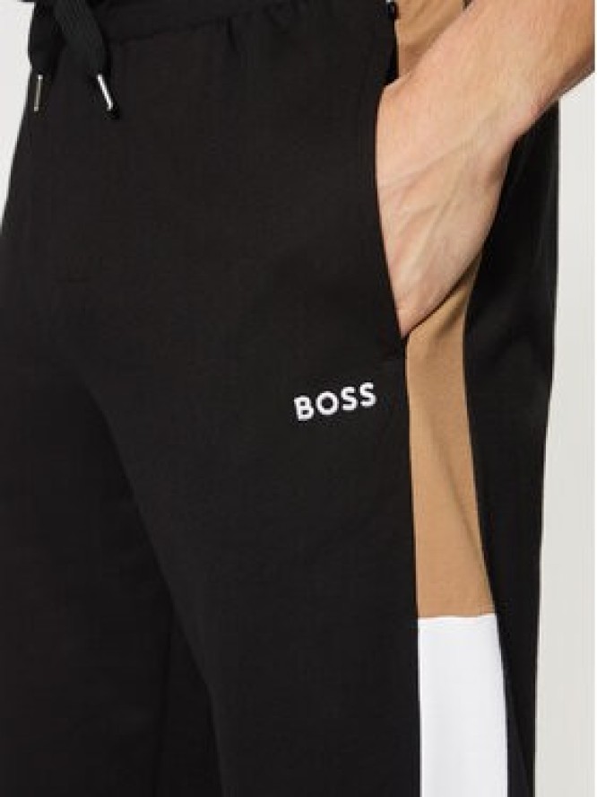 BOSS Spodnie dresowe Iconic 50535786 Czarny Regular Fit